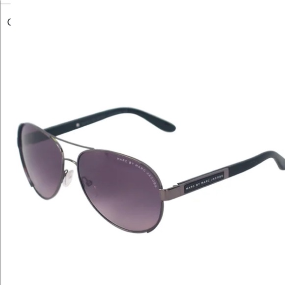 Marc Jacob’s aviators - Picture 2 of 9